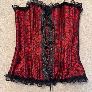 Chic Red and Black Lace-Up Corset